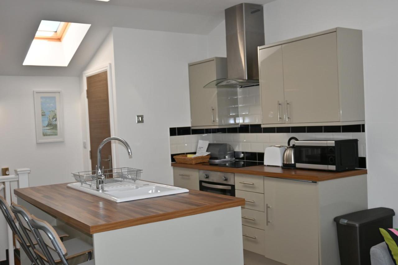 Apartment No. 8, 1 Bed, Sleeps 4 Ексмут Екстер'єр фото